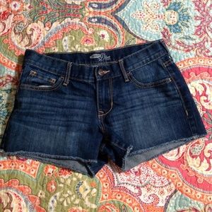 Old Navy diva shorts.